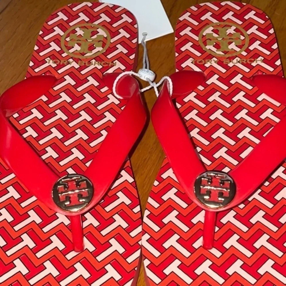 Tory Burch Classic T Zig Zag Chevron Preppy Herringbone Thong Flip Flop Sandals